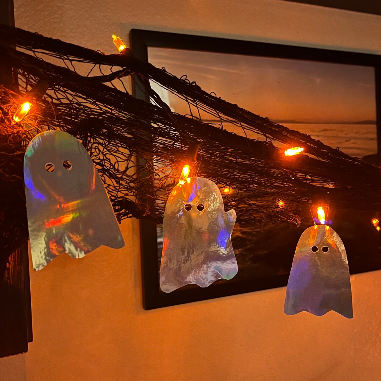 Holographic Ghosts with Lauren Hill @ProbablySketch